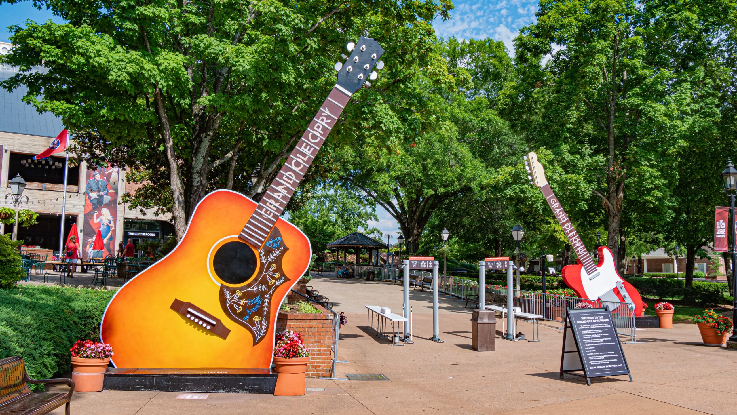 Display of guitars representing the Nashville music package